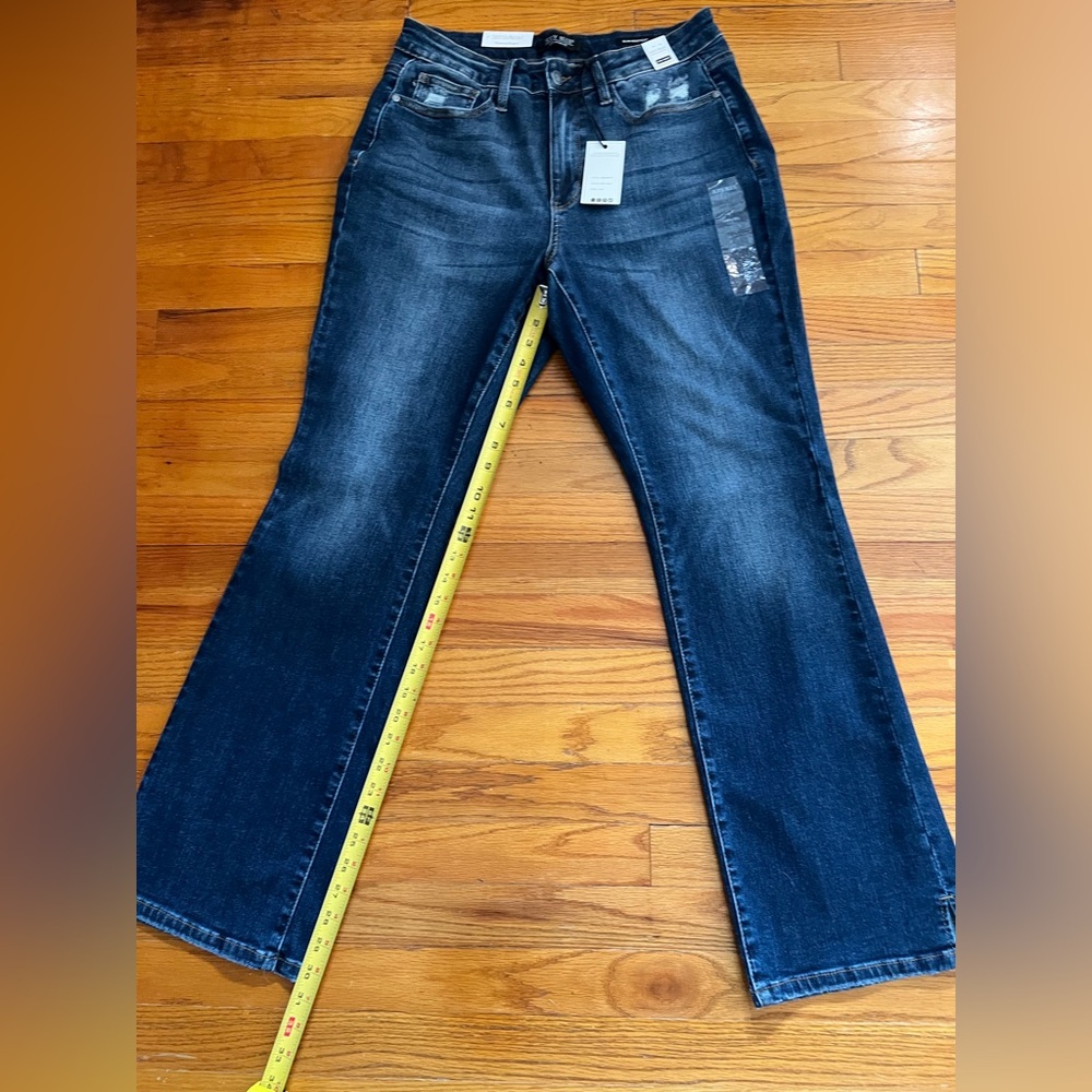 Judy Blue Slim Bootcut